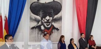Delegados y delegadas de educación en Nicaragua reciben méritos