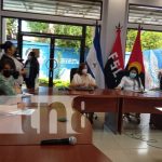 Facilitadores se preparan para capacitación de docentes en Nicaragua Conferencia de prensa con autoridades educativas en Nicaragua