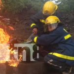 Bomberos de Ometepe evitan que vivienda termine en cenizas Control de incendio gracias a bomberos de Ometepe