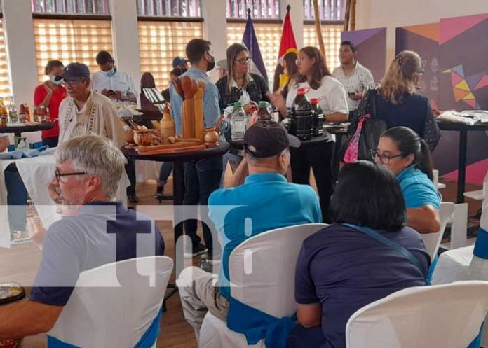 Exposición de emprendimientos con el MEFCCA en Nicaragua