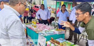 Feria de producción en Río San Juan