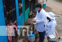 Agentes de salud inmunizan contra el COVID en un barrio de Managua Brigadistas de salud inmunizan contra el COVID en el barrio Las Torres, Managua