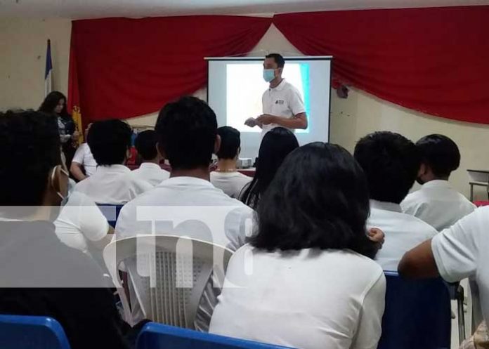 sangre-donacion-12 Donación de sangre, tema que evalúan estudiantes