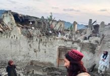 Sismo en Afganistán aumenta la cifra de fallecidos a 920