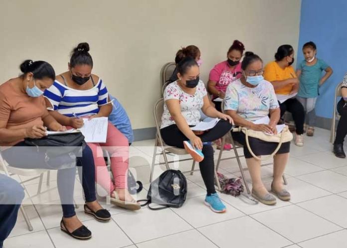Encuentro con padres de familia con hijos o hijas con discapacidad auditiva en Nicaragua