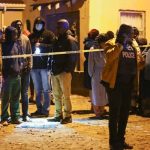 Encuentran a 20 jóvenes muertos en bar de Sudáfrica Encuentran a 20 jóvenes muertos en bar de Sudáfrica