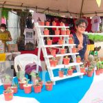 Emprendedores ofertan variedad de productos en Avenida Bolívar a Chávez, Managua Emprendedores ofertan variedad de productos en Avenida Bolívar a Chávez, Managua