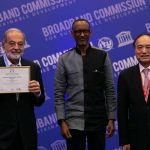 La UIT reconoce a Fundación Carlos Slim y América Móvil por su innovación tecnológica para el cuidado de la salud (UIT) otorgó a América Móvil el Premio de la Cumbre Mundial sobre la Sociedad de la Información y Salud