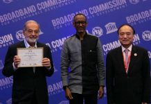 La UIT reconoce a Fundación Carlos Slim y América Móvil por su innovación tecnológica para el cuidado de la salud (UIT) otorgó a América Móvil el Premio de la Cumbre Mundial sobre la Sociedad de la Información y Salud