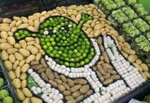 Empleados recrean a Shrek con verduras y se volvieron viral Empleados recrean a Shrek con verduras y se volvieron viral