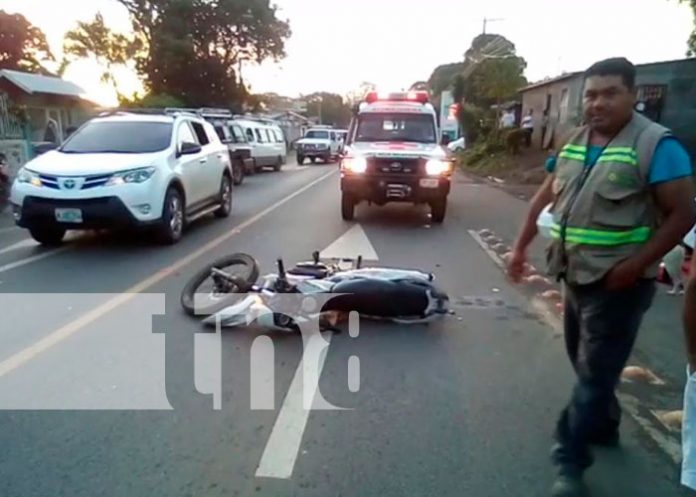 Imprudencia de menor en bicicleta causa triple colisión en Jinotepe