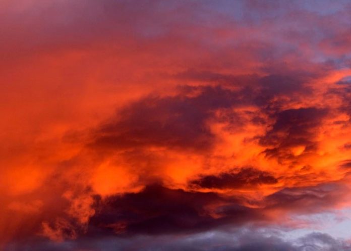 Cielo rosa en Australia: Misterio al fin resulto