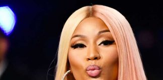 Nicky Minaj vista en Tiktok con pose totalmente comprometedora