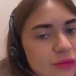 "No era para alumnos": Maestra despedida por subir fotos "eróticas"