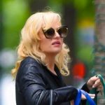 Rebel Wilson se luce en traje de baño tras perder varios kilos Rebel Wilson se luce en traje de baño tras perder varios kilos