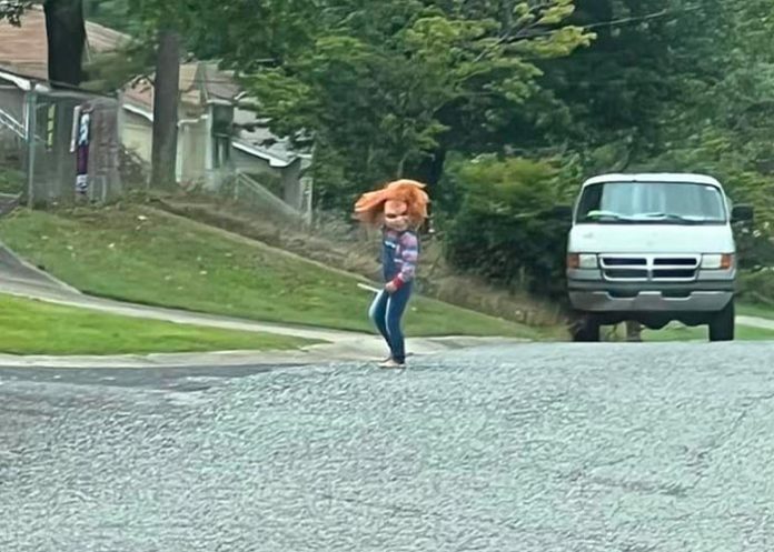 Niño de 5 años se disfraza de Chucky y aterroriza cañón