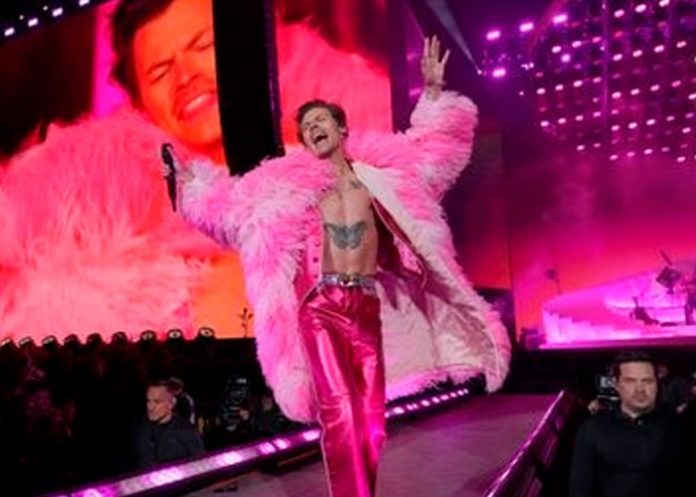 Tiroteo: Harry Styles cancela concierto en Copenhague