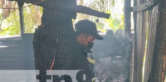 Familia queda a la intemperie tras quemarse su vivienda en Chontales
