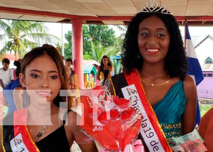 2 Con un colorido desfile eligen a la chavala 19 de Julio en Bilwi