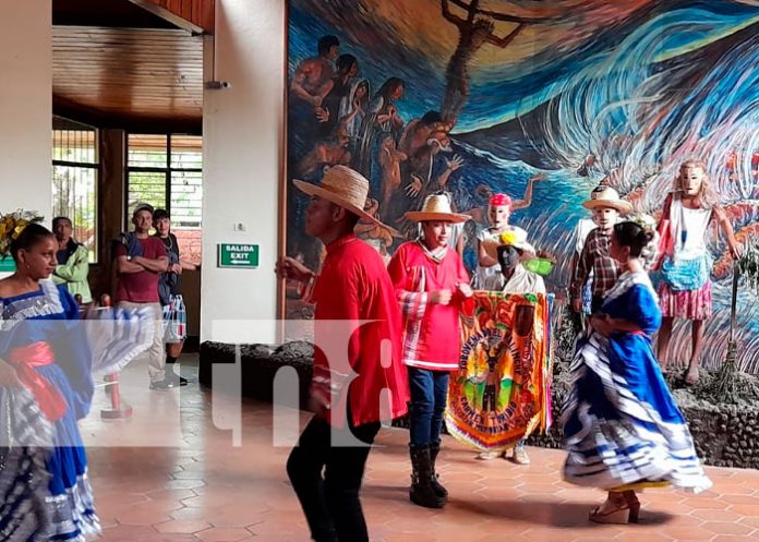 Realizan festival revolucionario y cultural en el Volcán Masaya