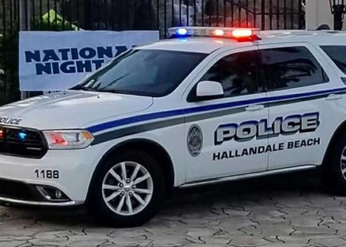 ¡Terror! Sujeto atropella y dispara a su expareja en EEUU