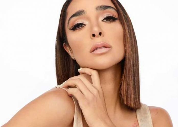 Con increíble cuerpo Manelyk González prende las redes