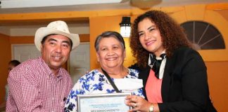 Entregan reconocimientos a negocios históricos de Managua