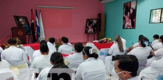 Entrega de equipos móviles para clínicas de atención integral del MINSA