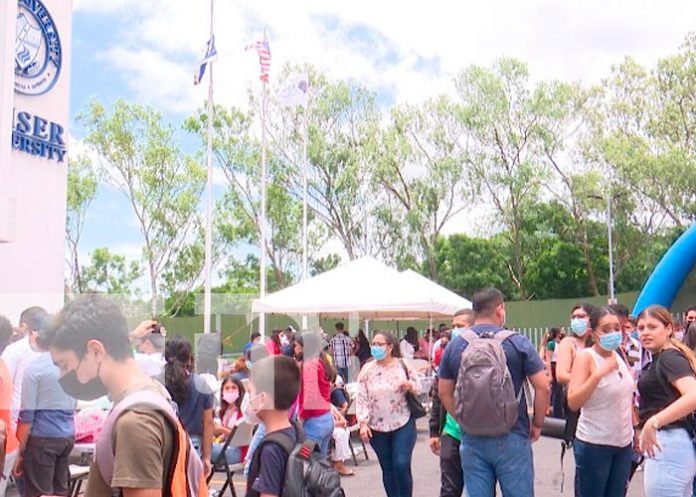 4 Keiser University realizó feria en conmemoración al 4 de julio