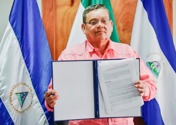 Autoridades de Nicaragua firman acuerdo de exportación de carne a Irán
