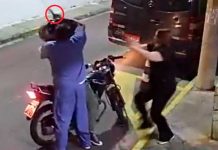 ¡Con su propio casco! Pareja en Brasil golpea a sujeto que intenta robarles Pareja en Brasil golpea a sujeto que intenta robarles
