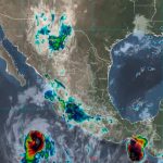 Bonnie se degrada a categoría 2 y se alejará de las costas de México