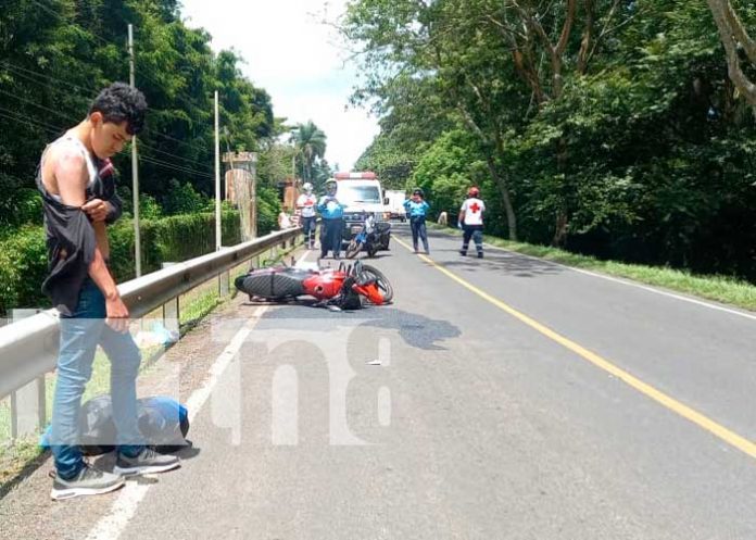Imprudencia de un conductor casi le cuesta la vida a dos personas en San Marcos