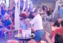 Sin miedo al éxito: Abuelitos perrean como «chavalos» en TikTok Pareja de abuelitos perrean como "chavalos" en un bar de México