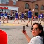 Video: Tiroteo en un desfile del 4 de julio en Illinois deja varios heridos Tiroteo en un desfile del 4 de julio en Illinois deja varios heridos