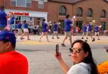 Video: Tiroteo en un desfile del 4 de julio en Illinois deja varios heridos Tiroteo en un desfile del 4 de julio en Illinois deja varios heridos