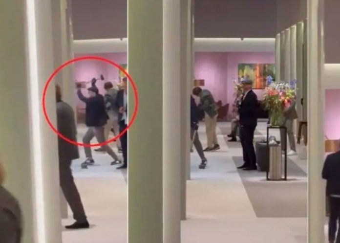 Ladrones vestidos como los 