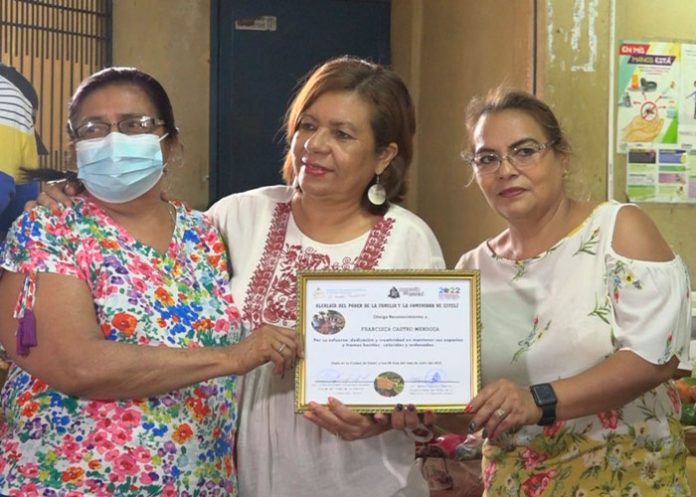 Entregan reconocimientos a tramos más limpios del mercado en Estelí