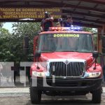 Familias aplauden nueva estación de Bomberos en Quezalguaque, León Familias aplauden nueva estación de Bomberos en Quezalguaque, León