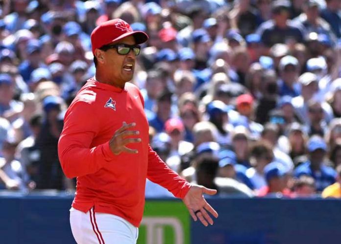 Montoyo charlie, montoyo, mlb, grandes, ligas,