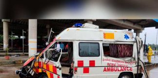 ¡Violento choque! de una ambulancia dejó cuatro muertos en la India