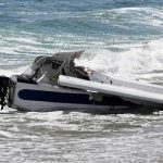 Avión se estrella en una playa de California Avión se estrella en una playa de California