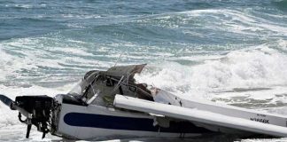 Avión se estrella en una playa de California