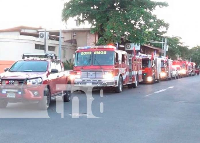 bomberos3 Bomberos Unidos celebraron con dianas el Día de la Alegría en Nicaragua