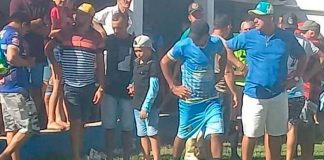 A sangre fría acribillan a hombre en pleno partido de fútbol en Brasil