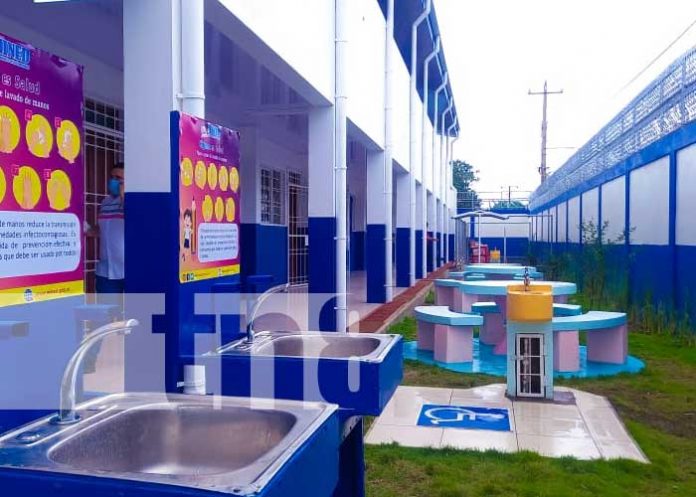 Remodelación de centro escolar en Las Esquinas, San Marcos