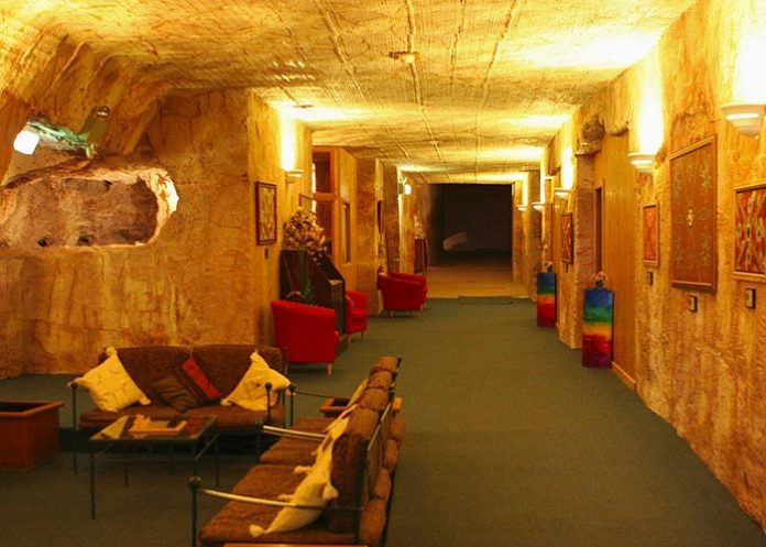 Australia Meridional con atractivos y residencia bajo tierra