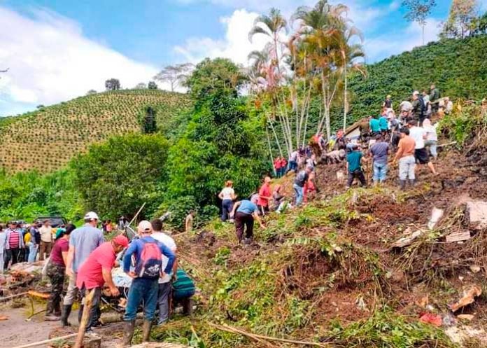 ¡Trágico! Ocho niños atrapados tras un alud en escuela rural en Colombia