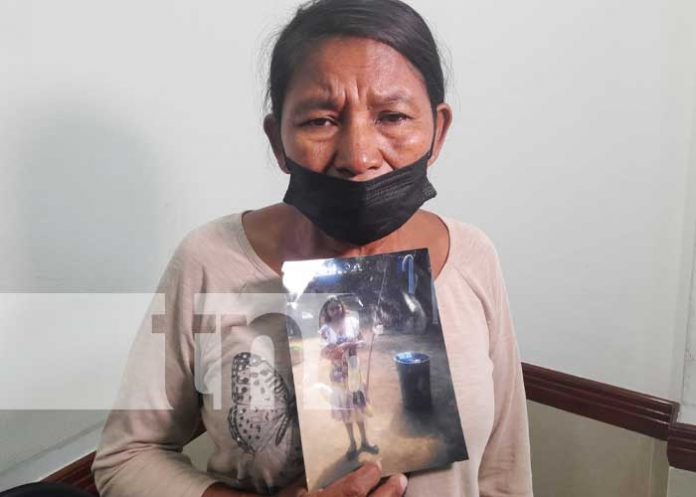 Madre desesperada por encontrar a su hija