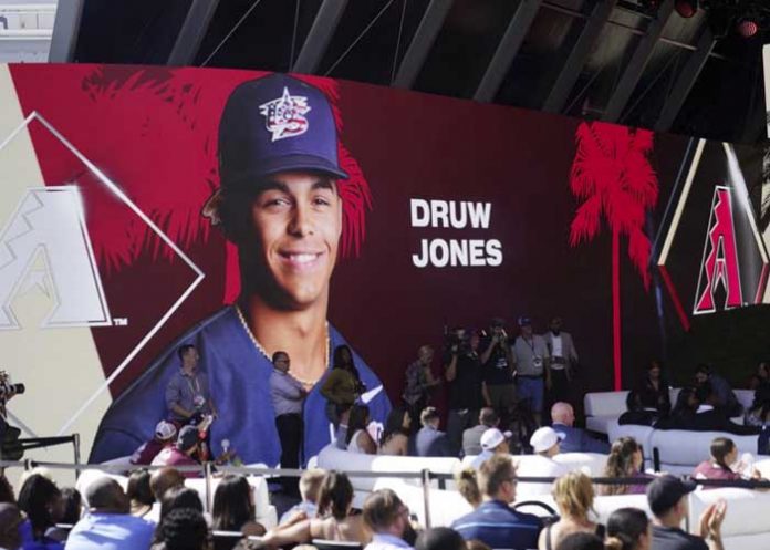drew jones, mlb, draft, beisbol, holiday,
